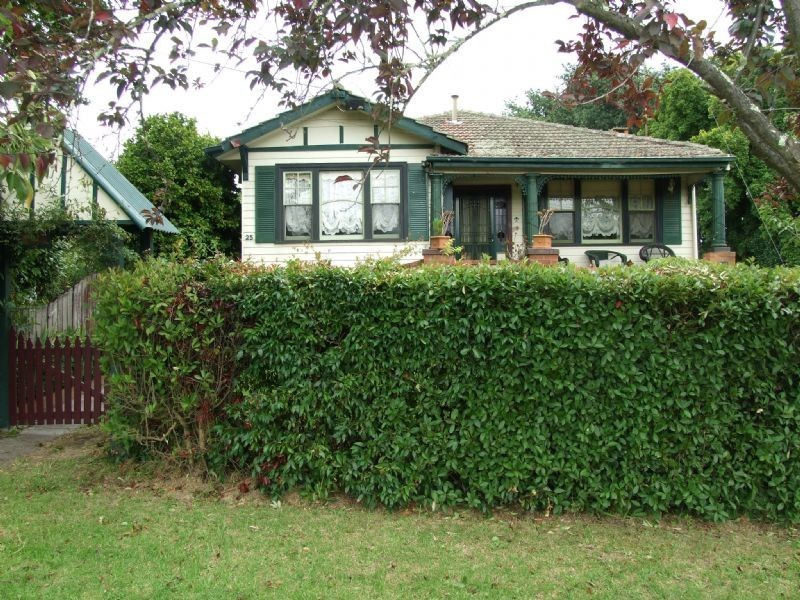 25 Railway Crescent, Moe VIC 3825