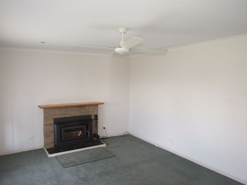 9 Mirboo Street, Newborough VIC 3825