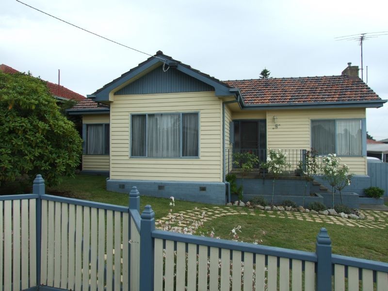 5 Durham Road, Newborough VIC 3825
