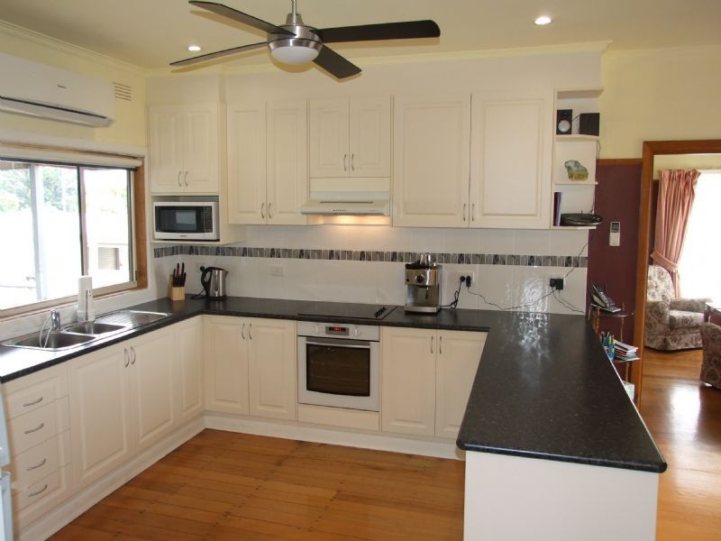 5 Durham Road, Newborough VIC 3825