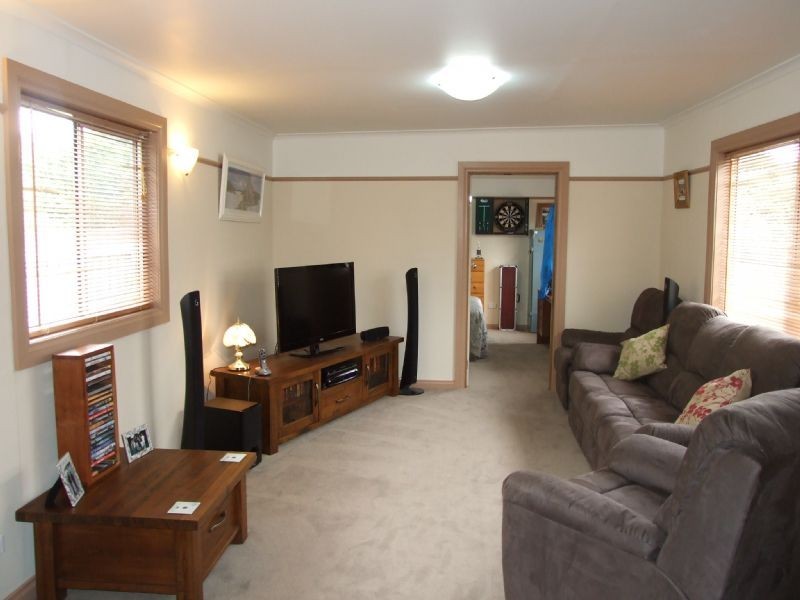 5 Durham Road, Newborough VIC 3825