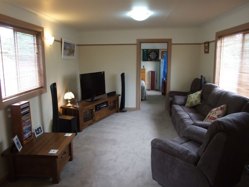 5 Durham Road, Newborough VIC 3825