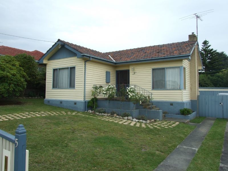 5 Durham Road, Newborough VIC 3825