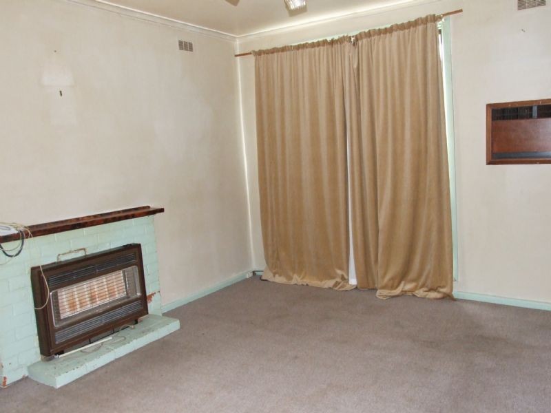 26 Phillip Street, Moe VIC 3825