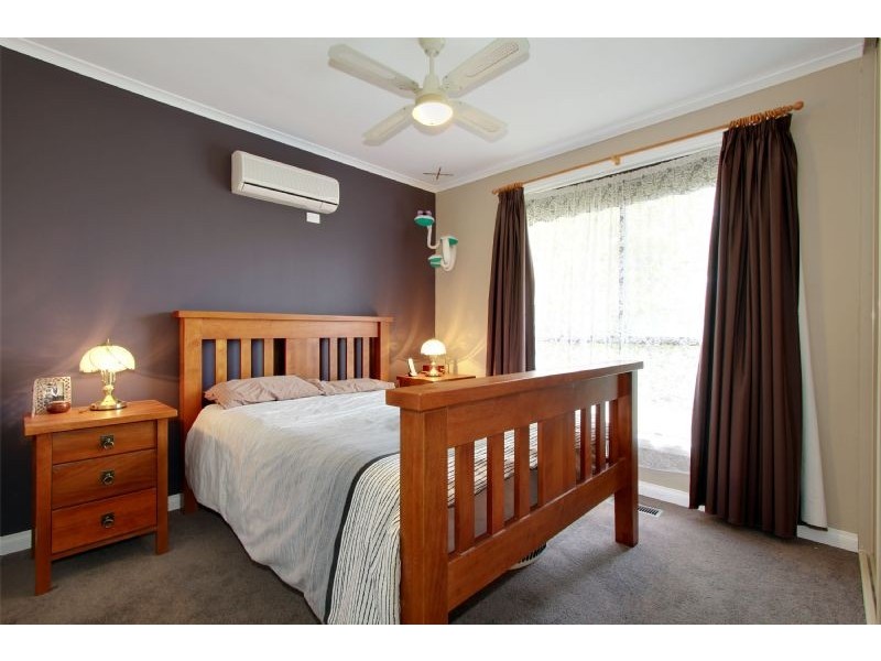 37 Alexander Avenue, Moe VIC 3825