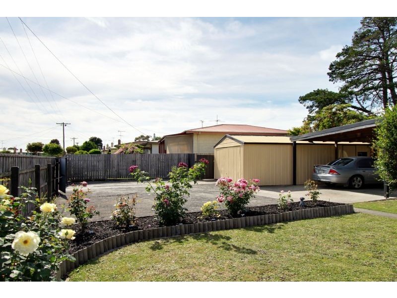 37 Alexander Avenue, Moe VIC 3825