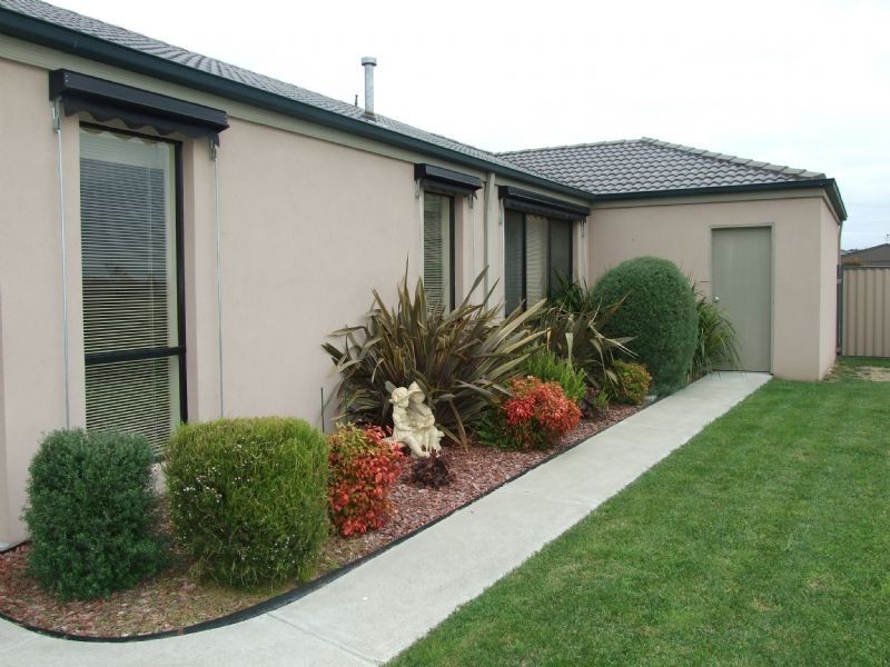 54 Davey Drive, Trafalgar VIC 3824