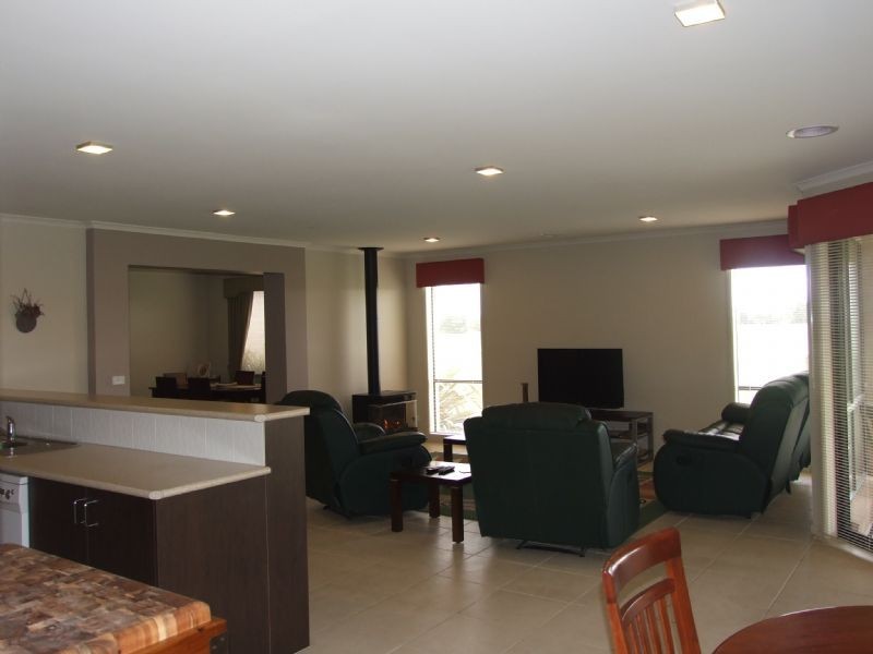 54 Davey Drive, Trafalgar VIC 3824