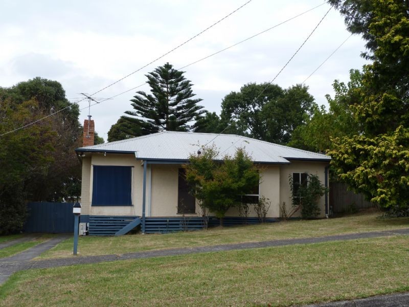 5 Scott Avenue, Moe VIC 3825