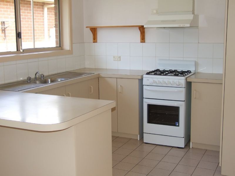 1/7 Saxtons Drive, Moe VIC 3825