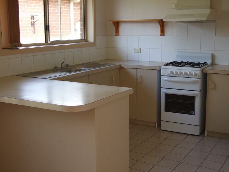 1/7 Saxtons Drive, Moe VIC 3825