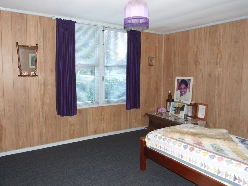 12 Hallston Street, Newborough VIC 3825