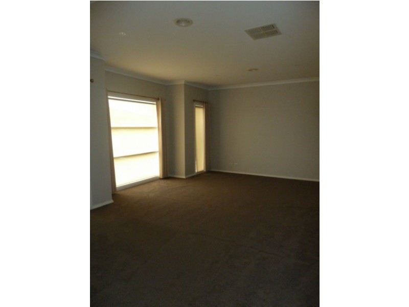 47 Parkside Drive, Moe VIC 3825