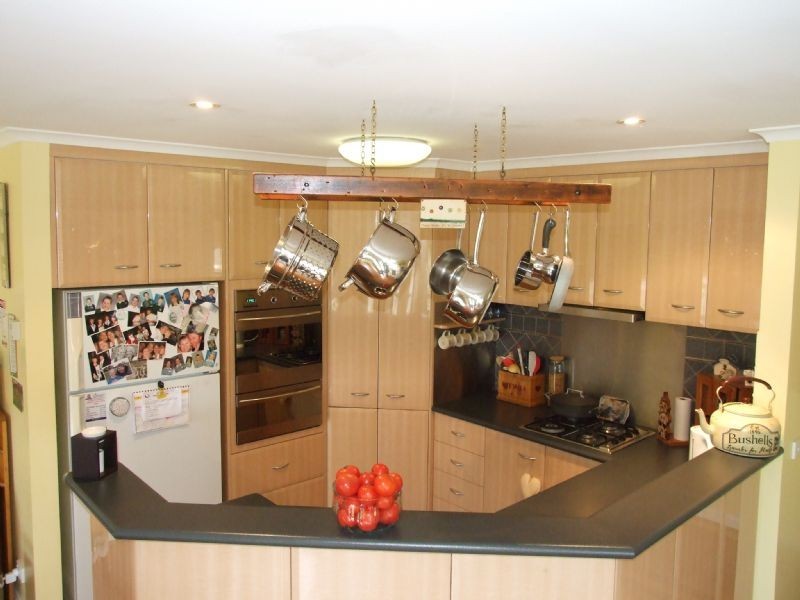 24 Comans Way, Moe VIC 3825