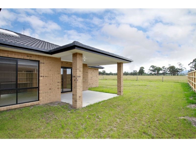 14 Copperhead Court, Newborough VIC 3825