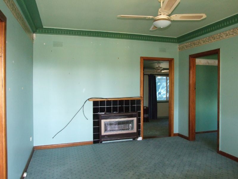 17 Paisley Street, Newborough VIC 3825