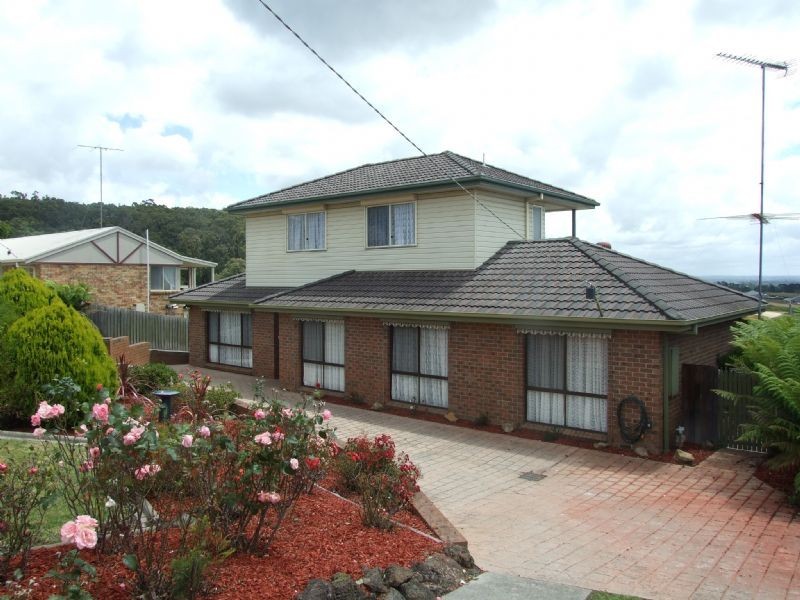 2 Taurus Way, Moe VIC 3825