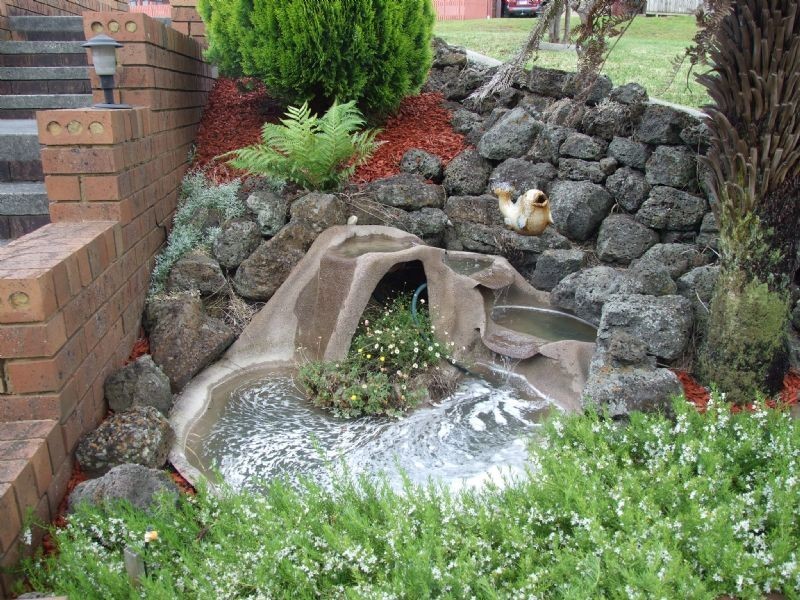 2 Taurus Way, Moe VIC 3825