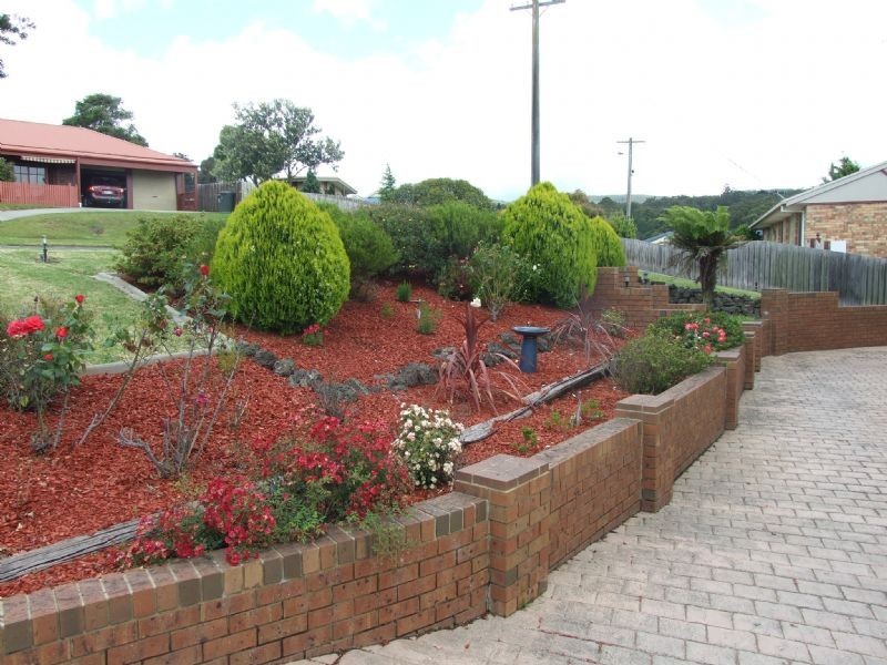 2 Taurus Way, Moe VIC 3825