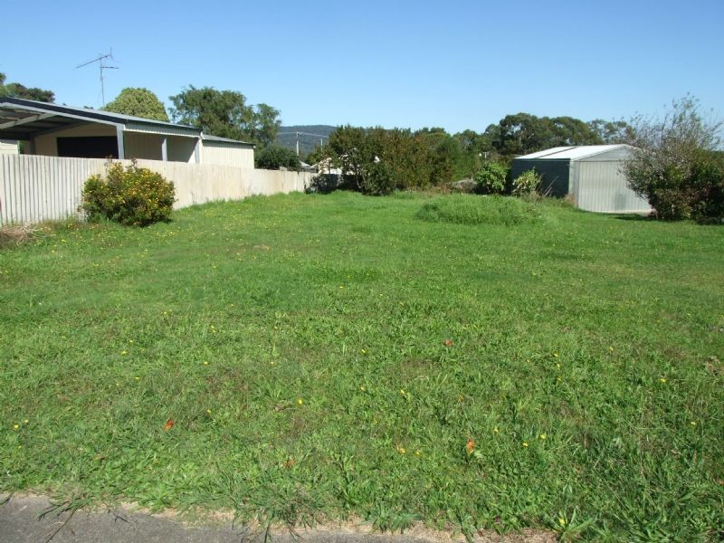 31 Shannahan Parade, Newborough VIC 3825