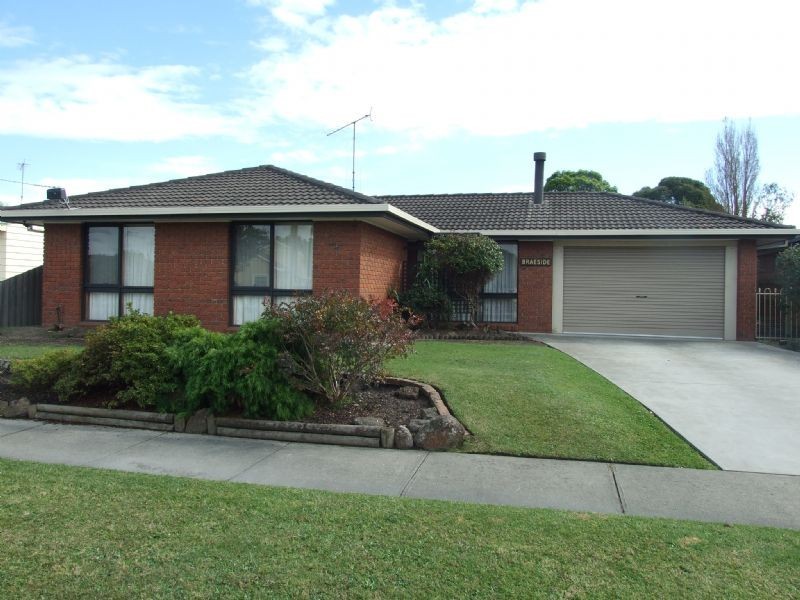18 Tresswell Avenue, Newborough VIC 3825