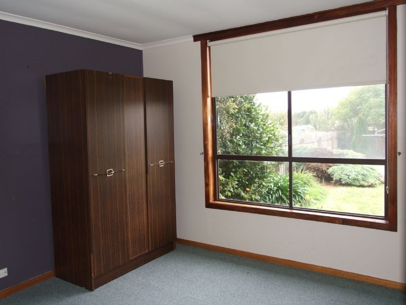 4 Malnham Crescent, Newborough VIC 3825