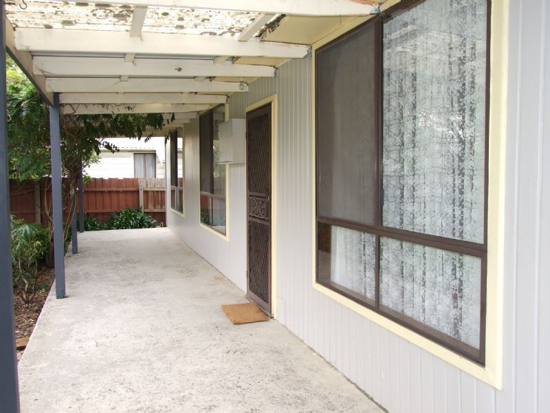 4 Malnham Crescent, Newborough VIC 3825