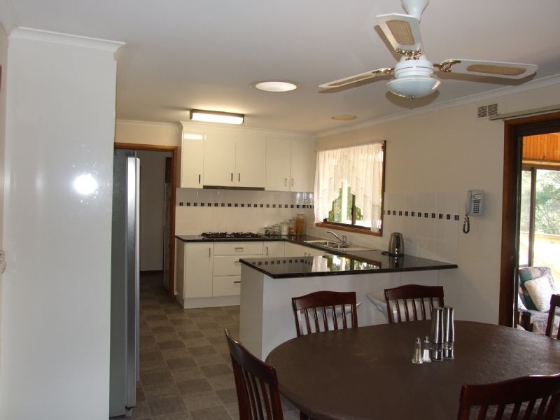 24 Valley View Court, Yallourn North VIC 3825