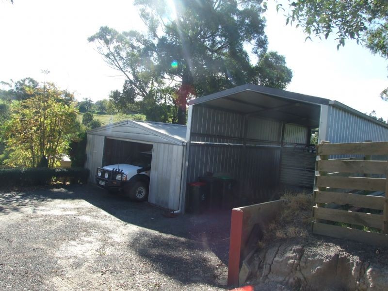 24 Valley View Court, Yallourn North VIC 3825