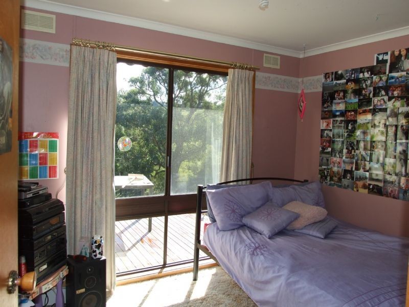 24 Valley View Court, Yallourn North VIC 3825