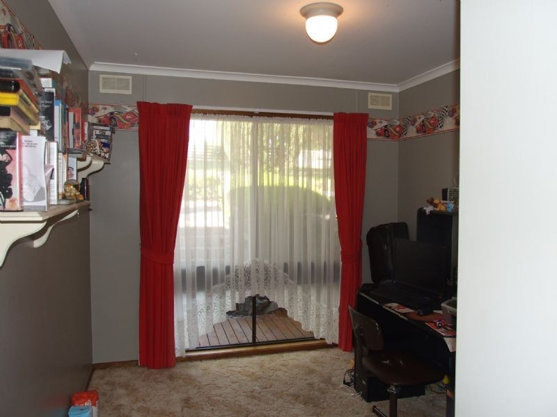 24 Valley View Court, Yallourn North VIC 3825