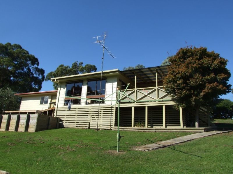 24 Valley View Court, Yallourn North VIC 3825