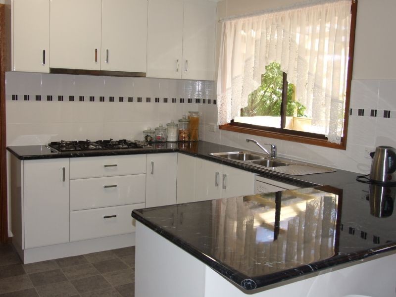 24 Valley View Court, Yallourn North VIC 3825