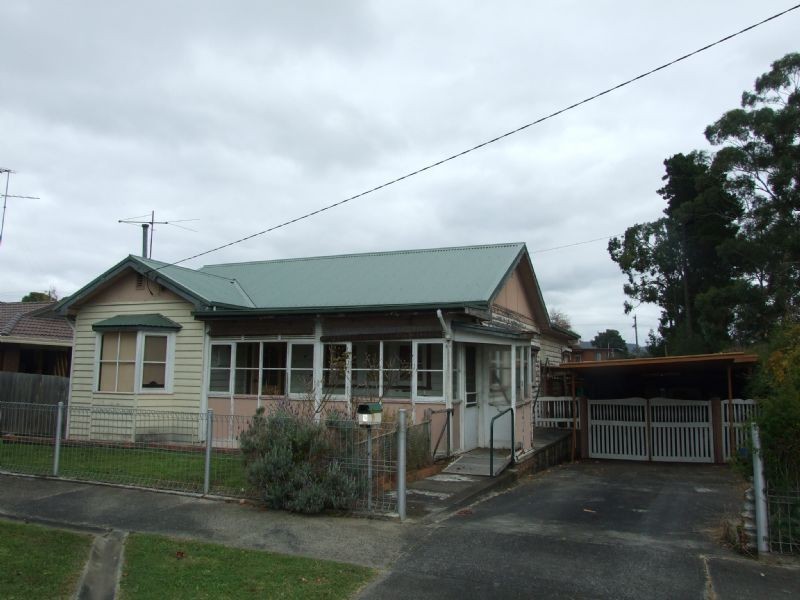 9 March Street, Newborough VIC 3825