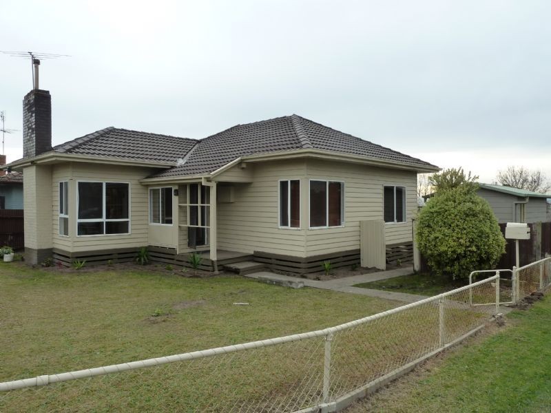 20 Service Road, Moe VIC 3825