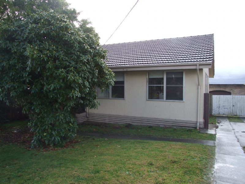 12 Charles Street, Moe VIC 3825