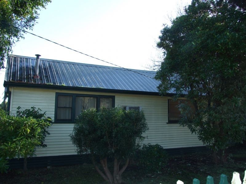 13 Powell Street, Newborough VIC 3825
