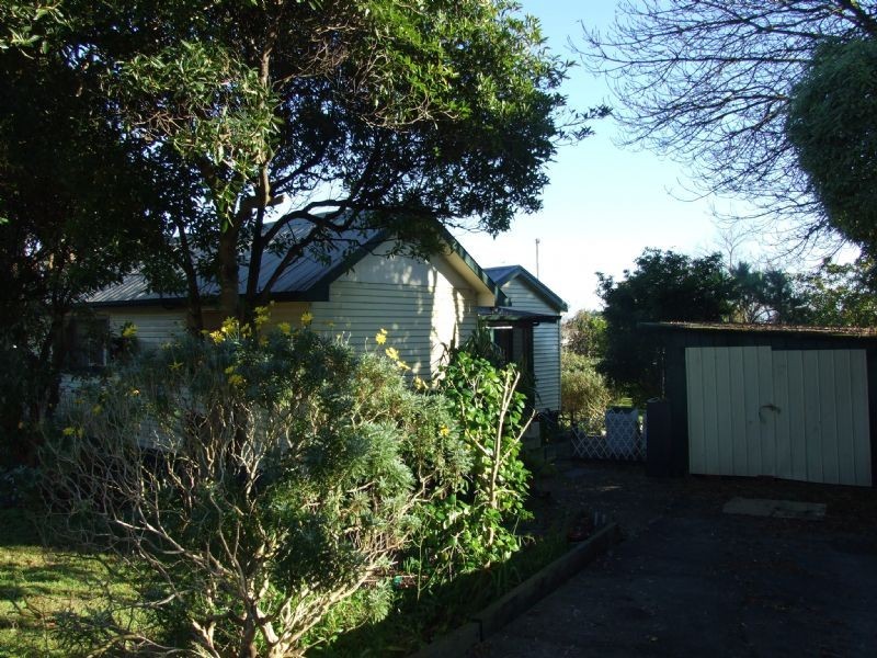13 Powell Street, Newborough VIC 3825
