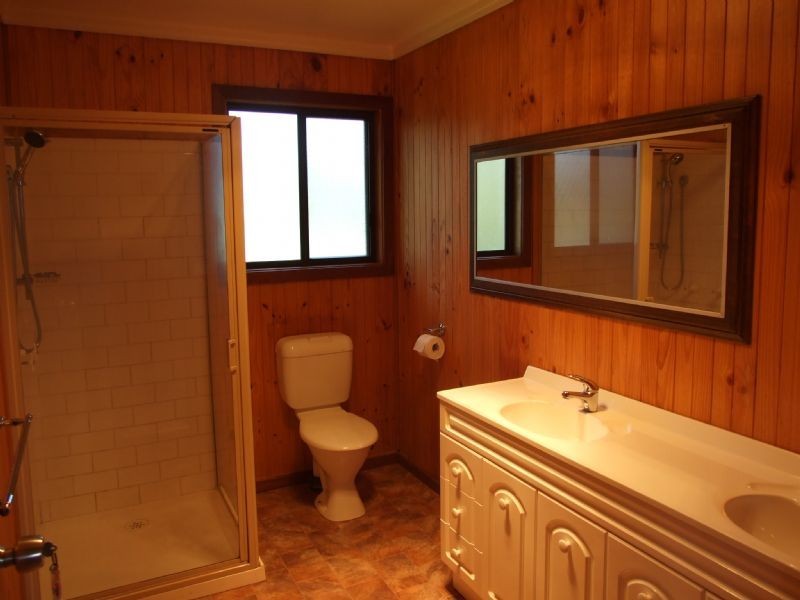 12A Frys Track, Newborough VIC 3825