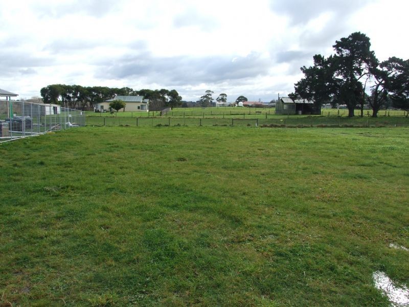 11 (Lot 5) Leadbeater Mews, Newborough VIC 3825
