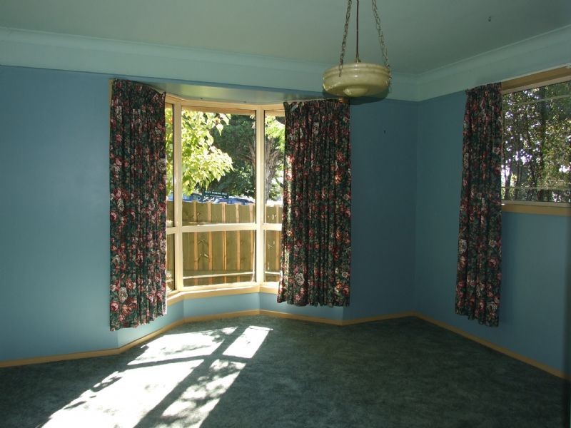 17 Paisley Street, Newborough VIC 3825