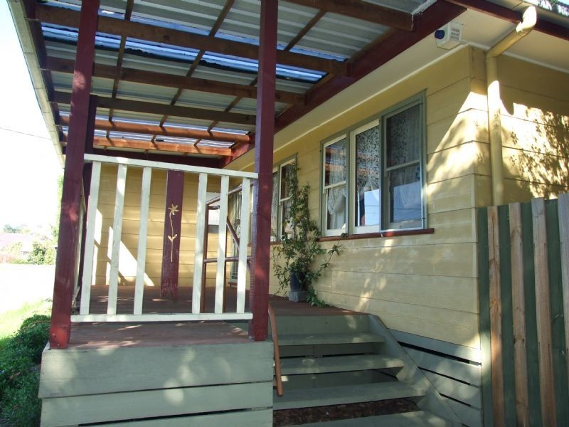 17 Paisley Street, Newborough VIC 3825