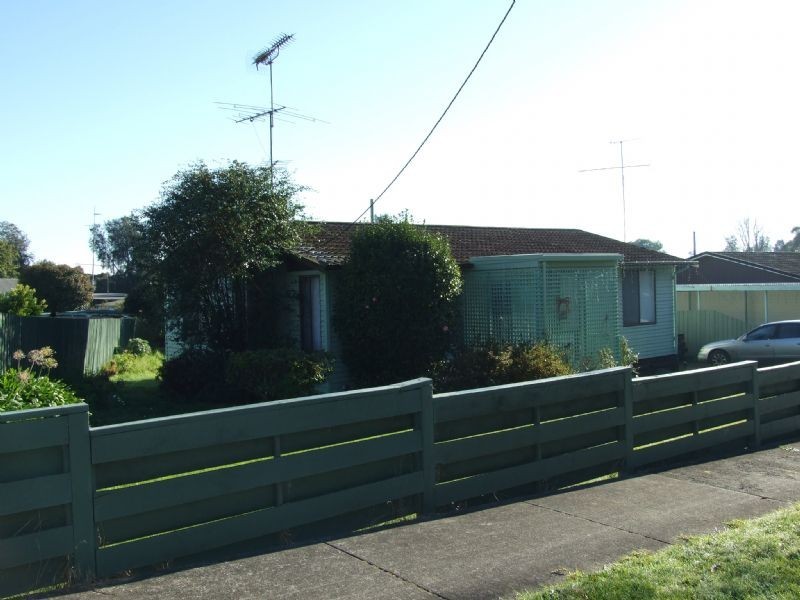 2 Gould Street, Newborough VIC 3825