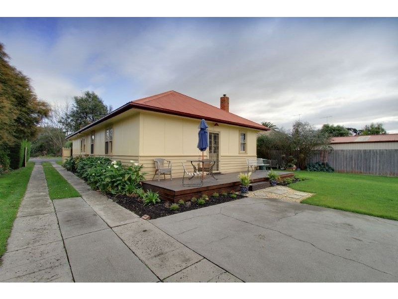47 Moore Street, Moe VIC 3825
