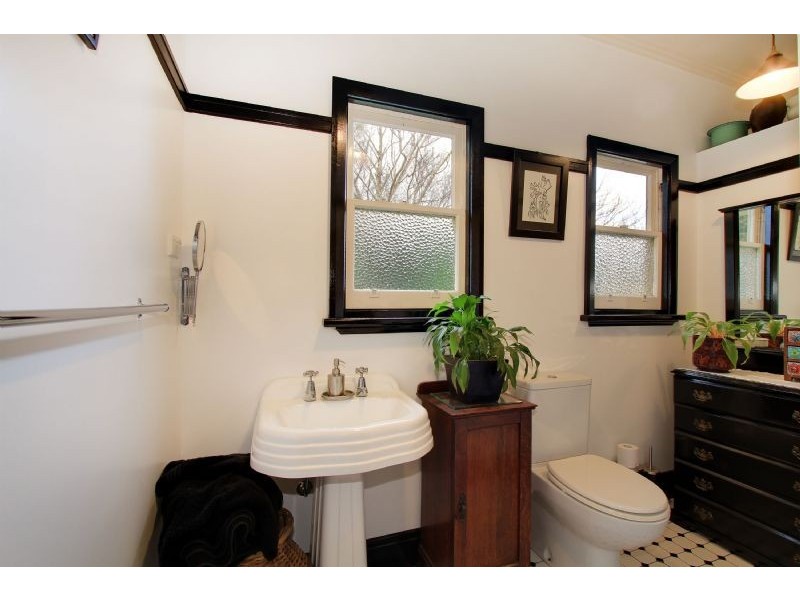 47 Moore Street, Moe VIC 3825