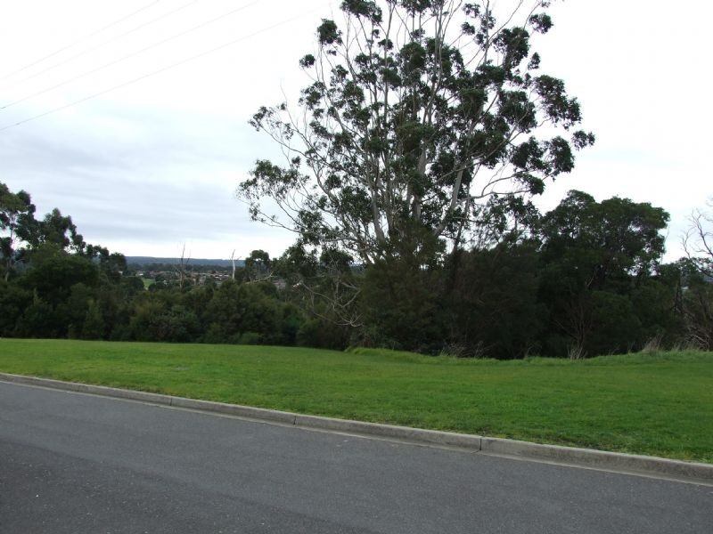 8 Mann Street, Moe VIC 3825