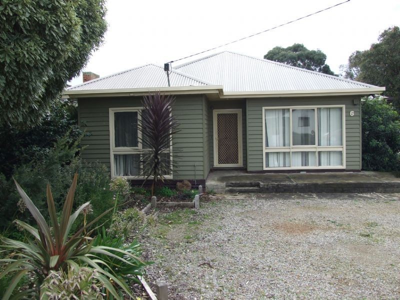 6 Vale Street, Moe VIC 3825