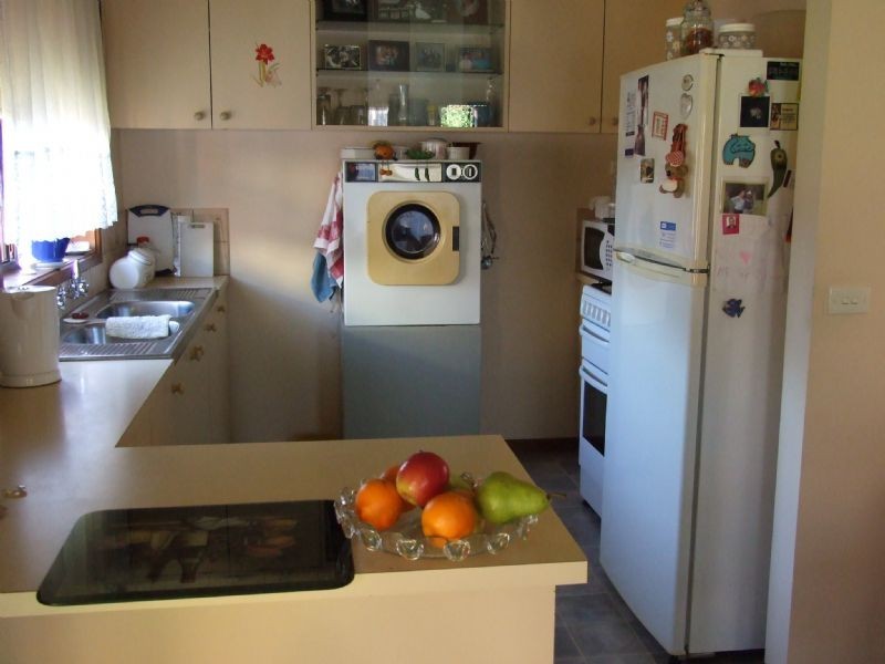 4/4 Reservoir Road, Moe VIC 3825