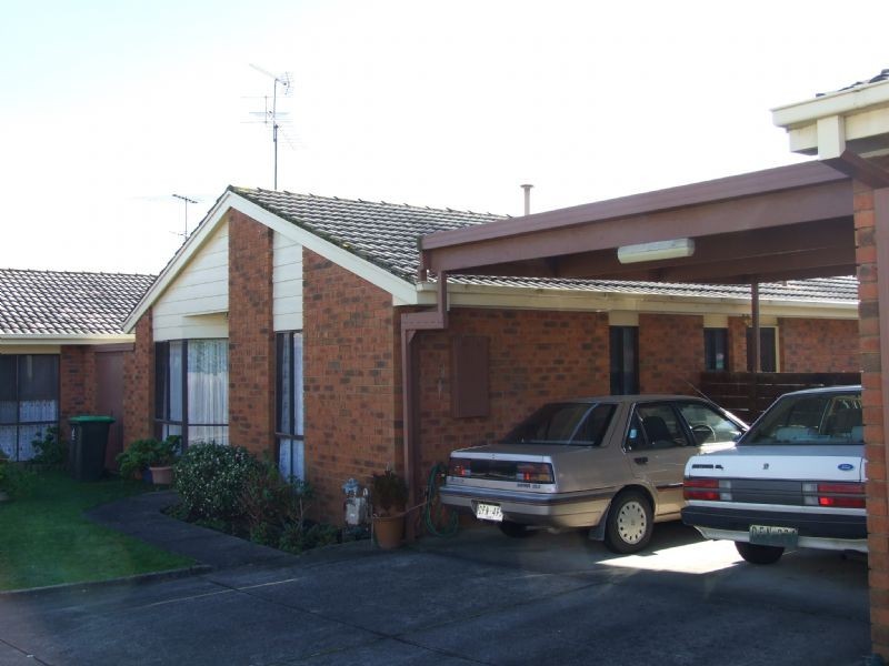 4/4 Reservoir Road, Moe VIC 3825