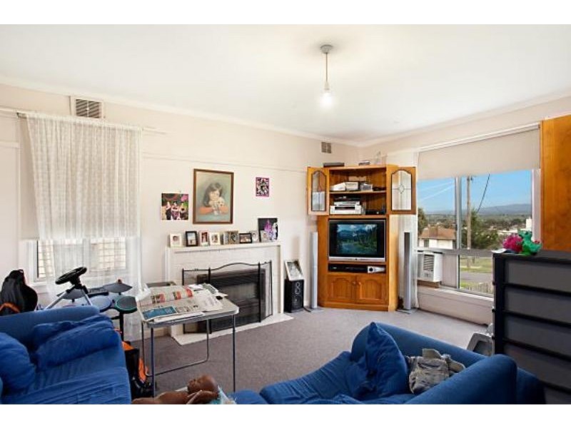 1 Charles Street, Moe VIC 3825
